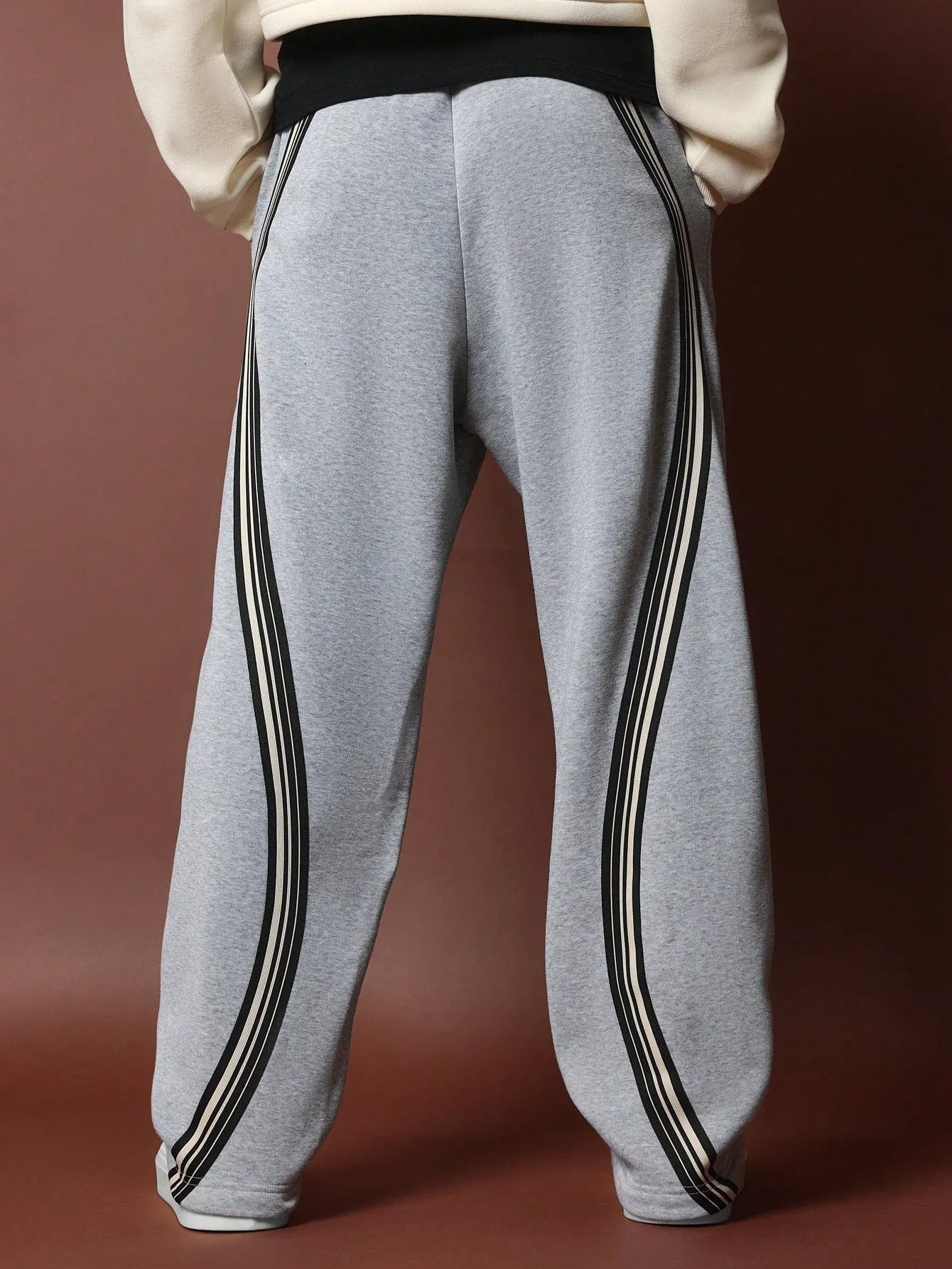 Drop Crotch Curve Stripe Tape Sweatpants