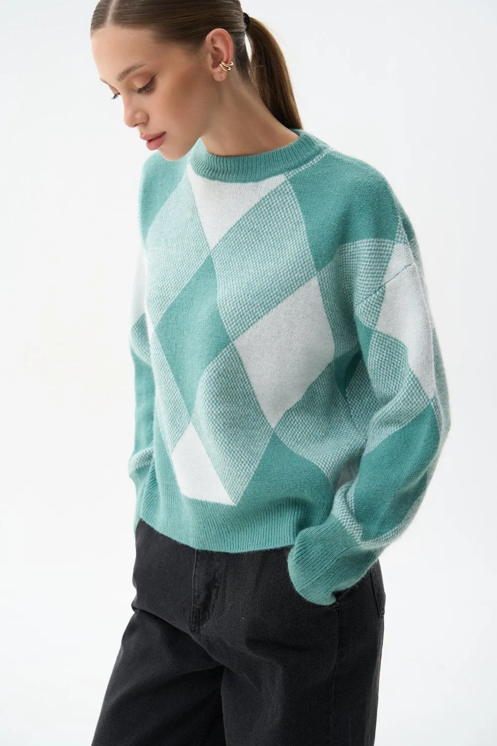 Green Diamond Pattern Knit Sweater