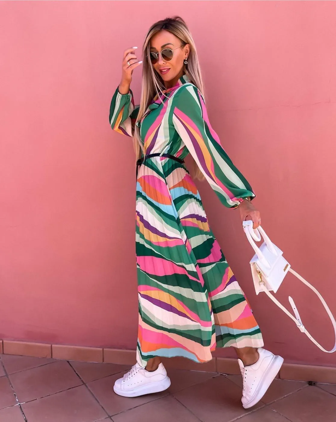 Holiday long-sleeved print maxi dress