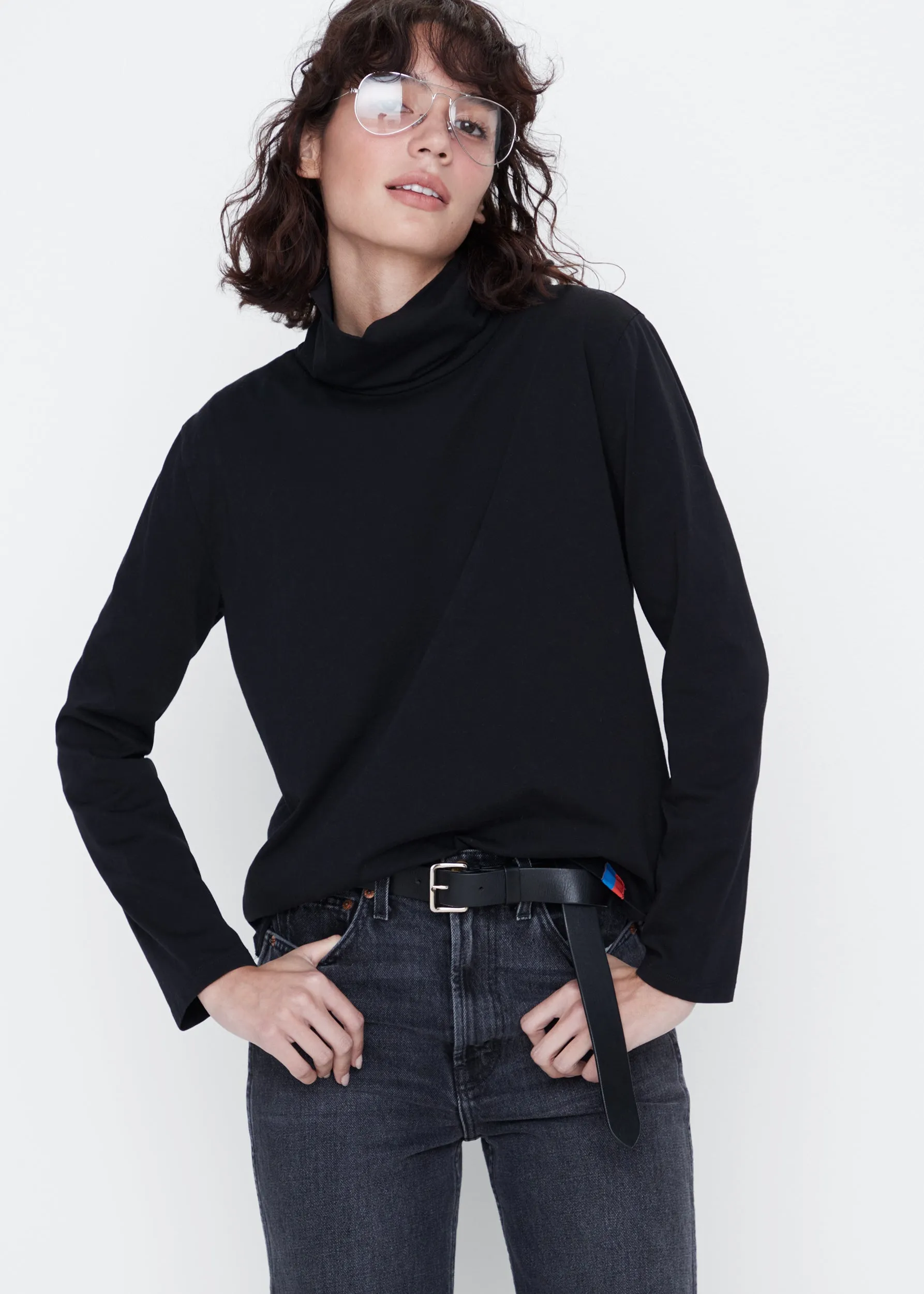 The Turtleneck - Black