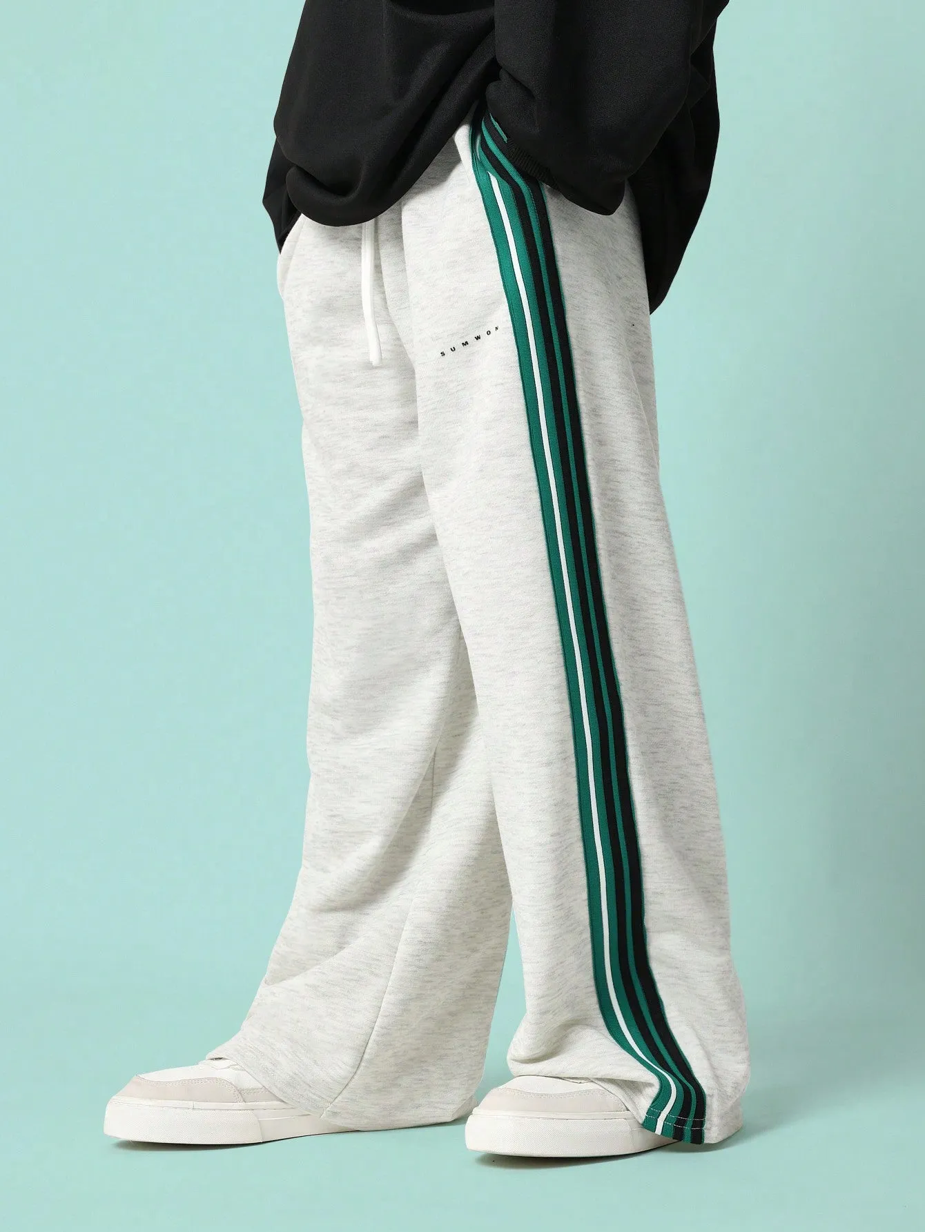 Tween Boys Comfy Straight Fit Side Stripe Sweatpants