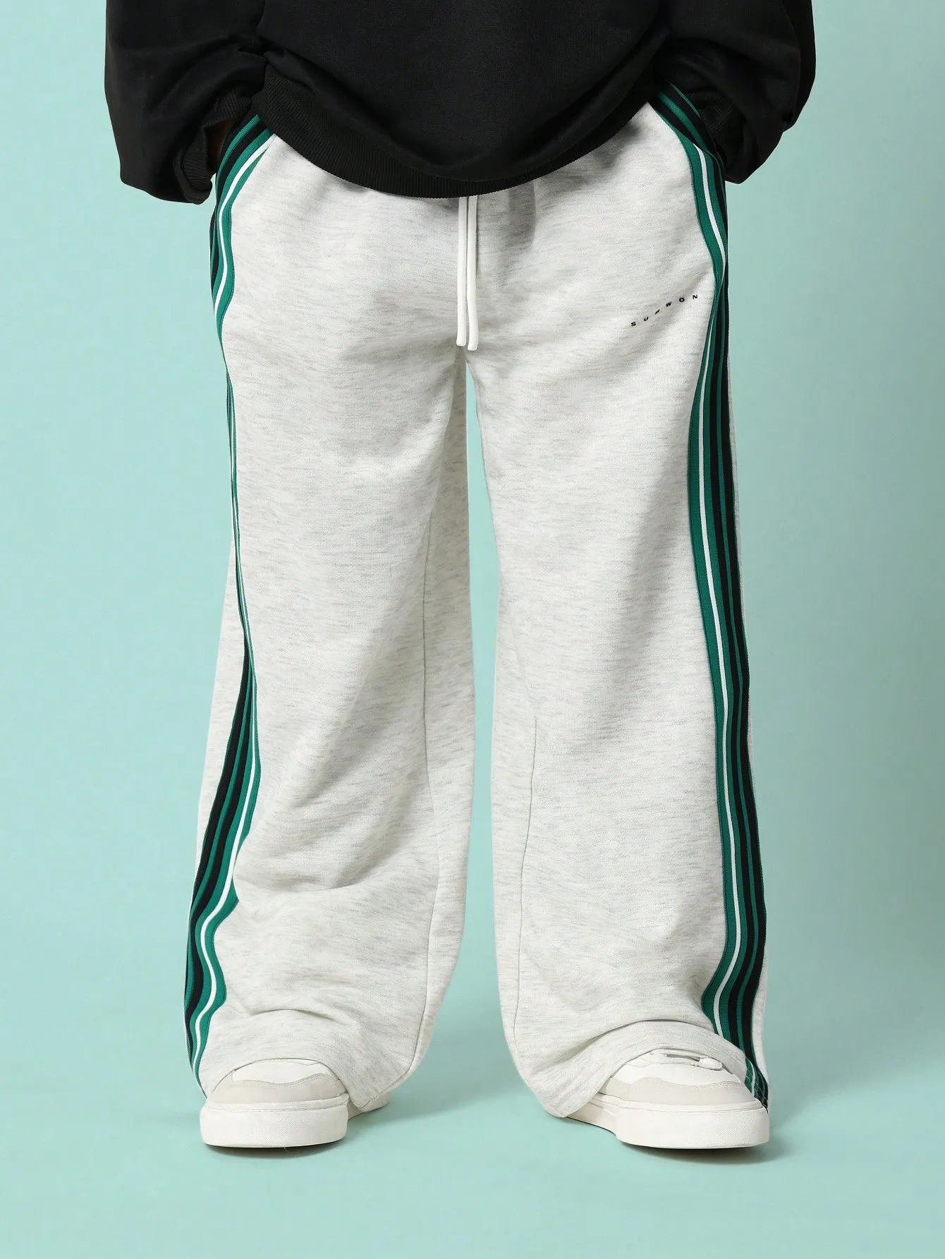 Tween Boys Comfy Straight Fit Side Stripe Sweatpants