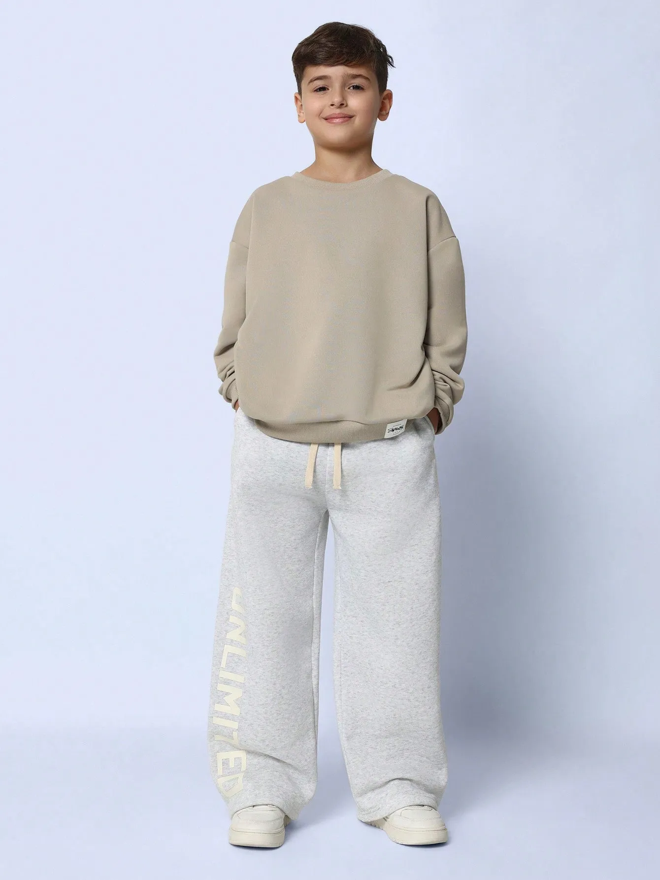 Tween Boys Relaxed Drop Crop Sweatpants With Side Leg Graphic Print