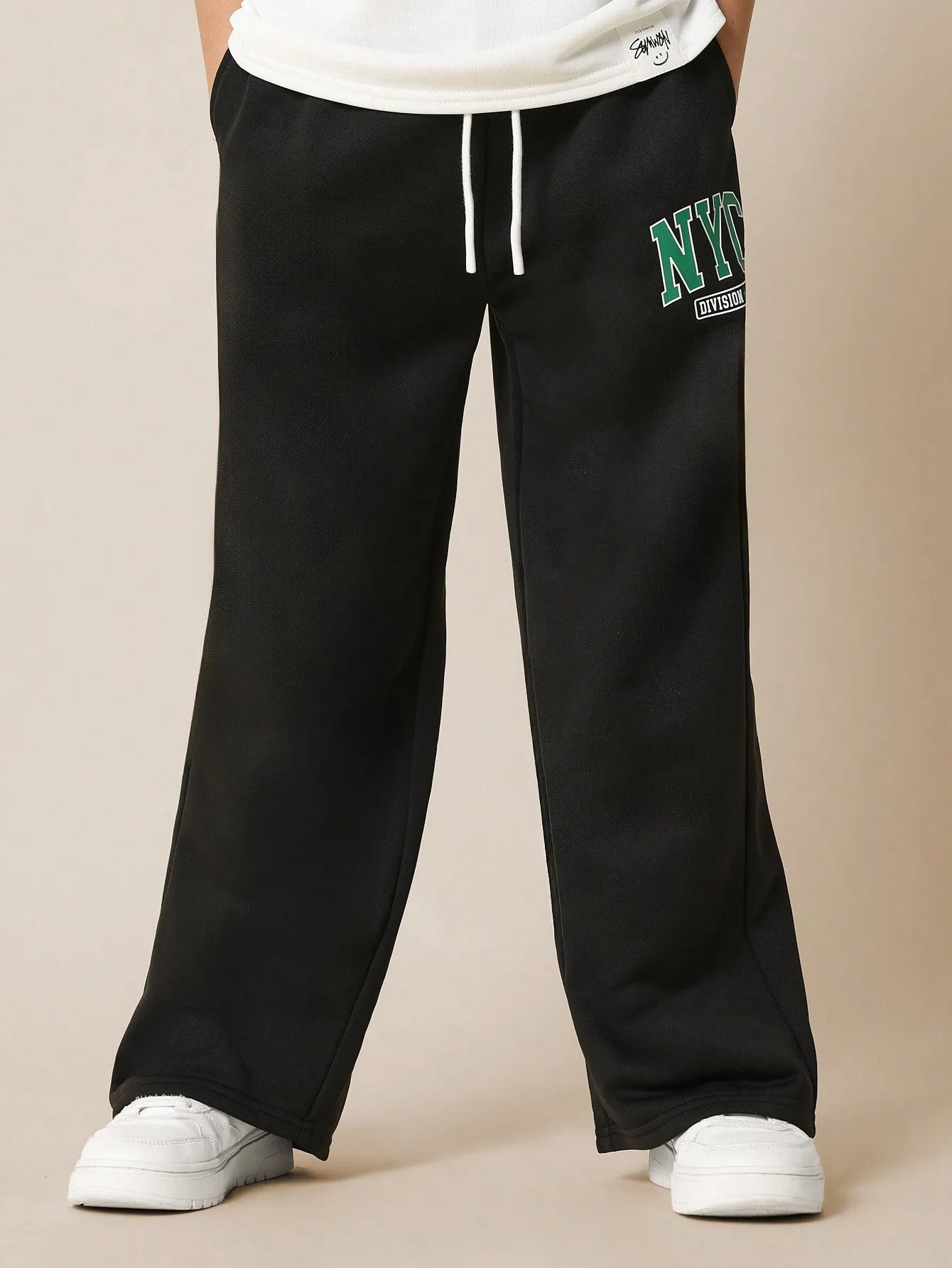 Tween Boys Wide Leg Sweatpants With NYC Graphic Print And Drawcords