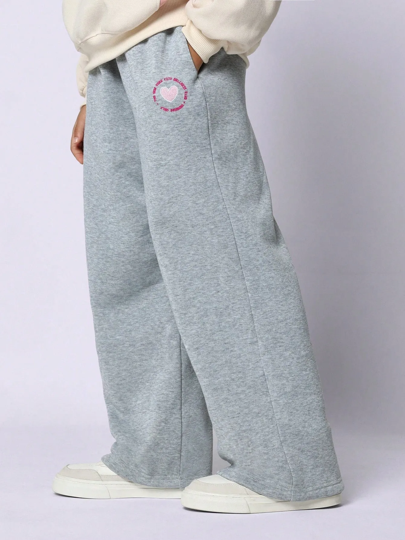 Tween Girls Comfy Wide Leg Pintuck Sweatpants With Heart Embroidery