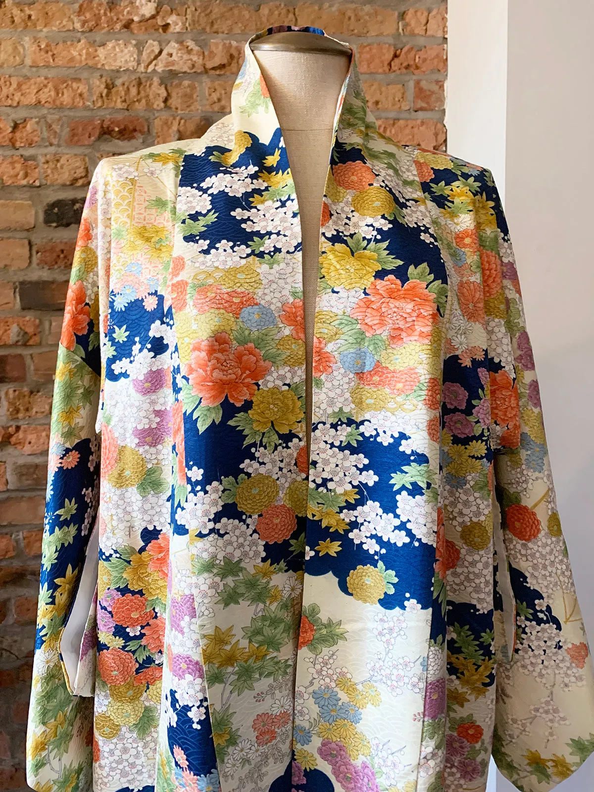 Vintage Kimono Floral 1960s