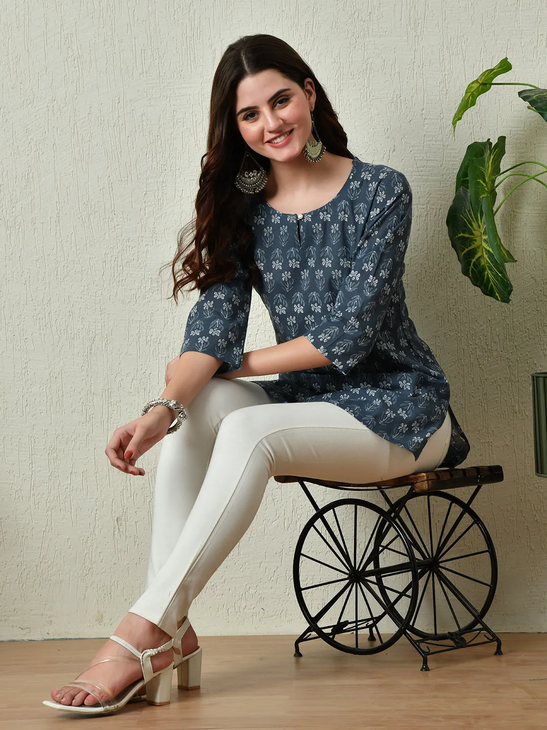 Women Stylish Grey Cotton Short Kurti With Elegant Print