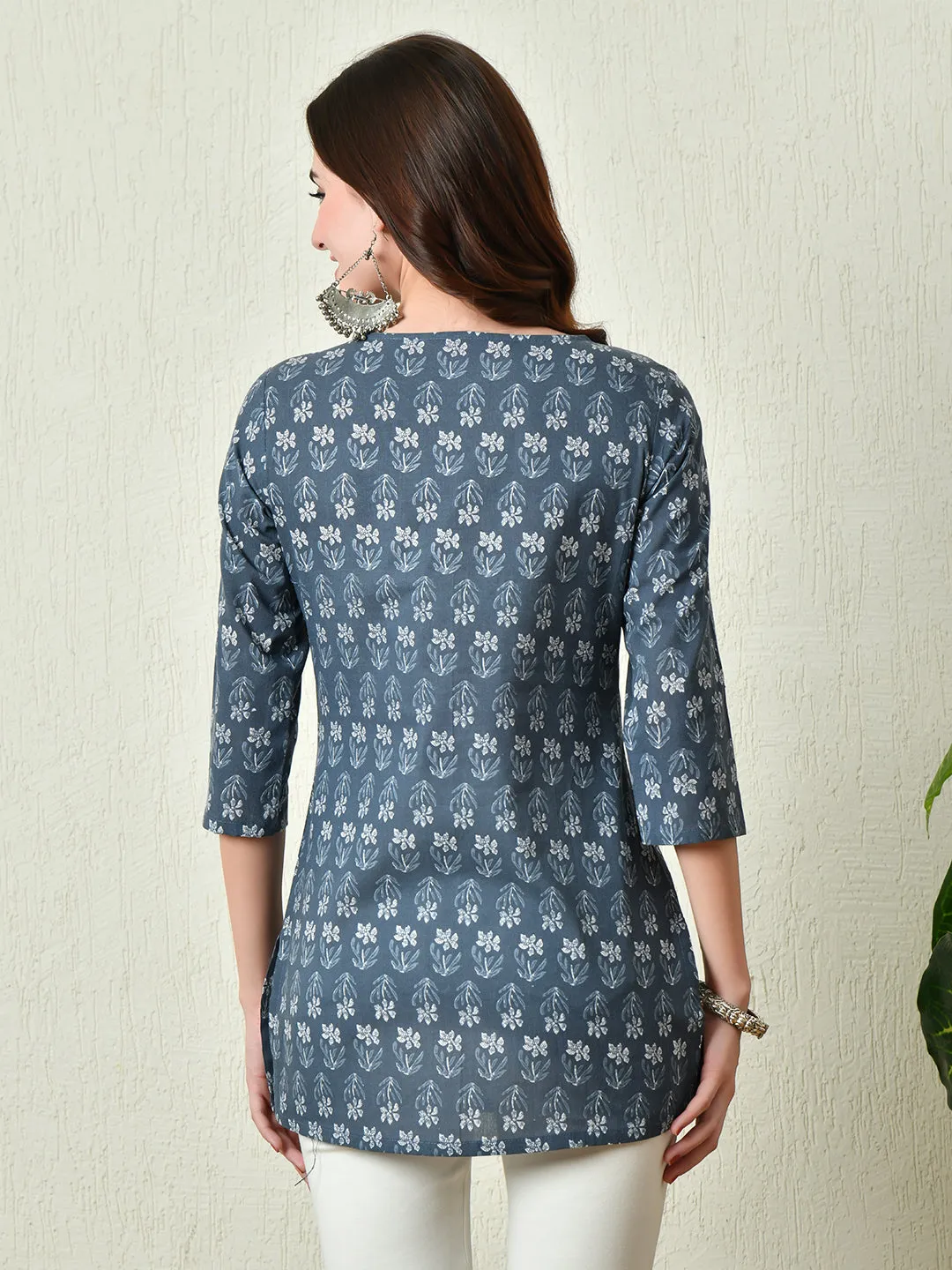 Women Stylish Grey Cotton Short Kurti With Elegant Print