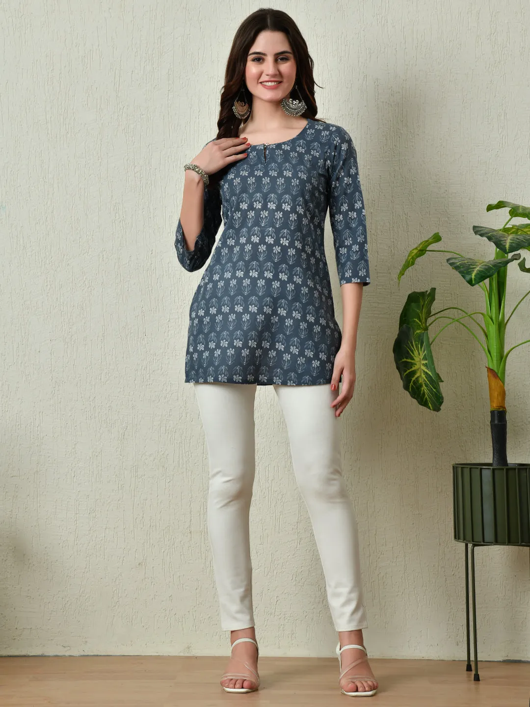 Women Stylish Grey Cotton Short Kurti With Elegant Print